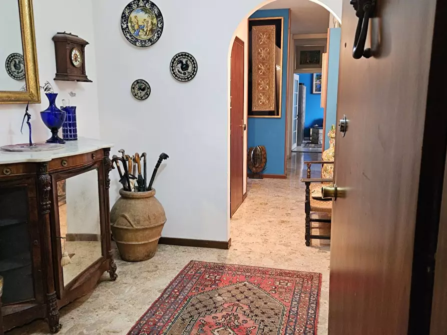 Immagine 1 di Appartamento in vendita  in Via del Fiume 2 a Fano