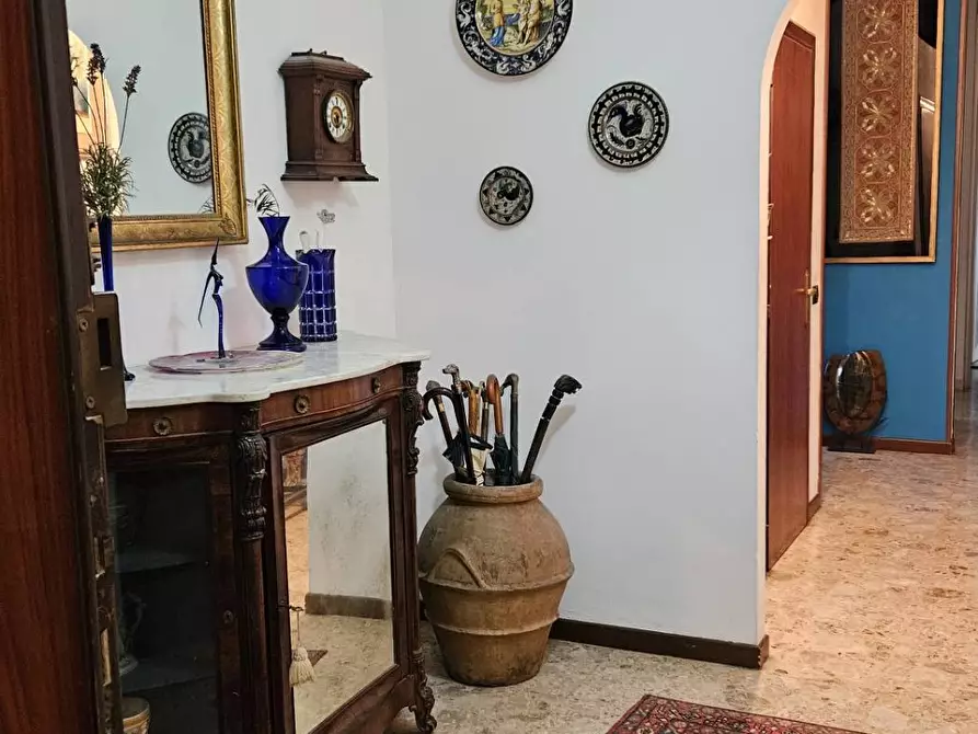 Immagine 2 di Appartamento in vendita  in Via del Fiume 2 a Fano