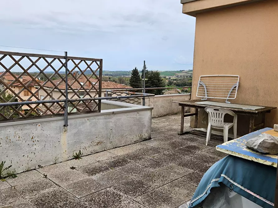 Immagine 37 di Attico in vendita  in Via G. Ungaretti 10 a Colli Al Metauro