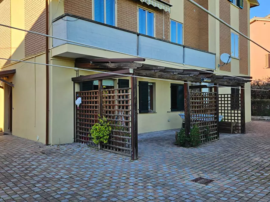 Immagine 8 di Villa in vendita  in Via Dirindella 5 a Fano