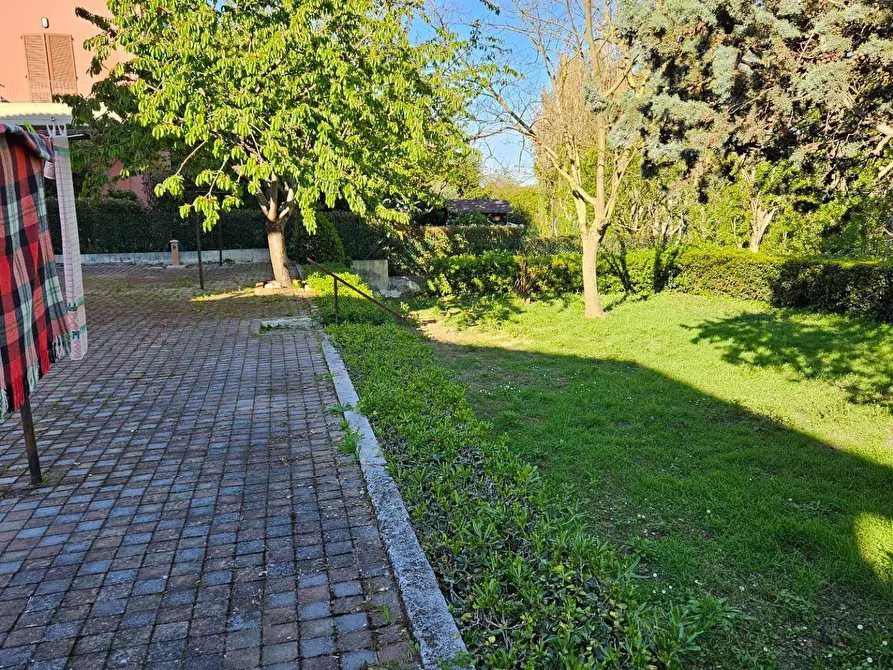 Immagine 9 di Villa in vendita  in Via Dirindella 5 a Fano
