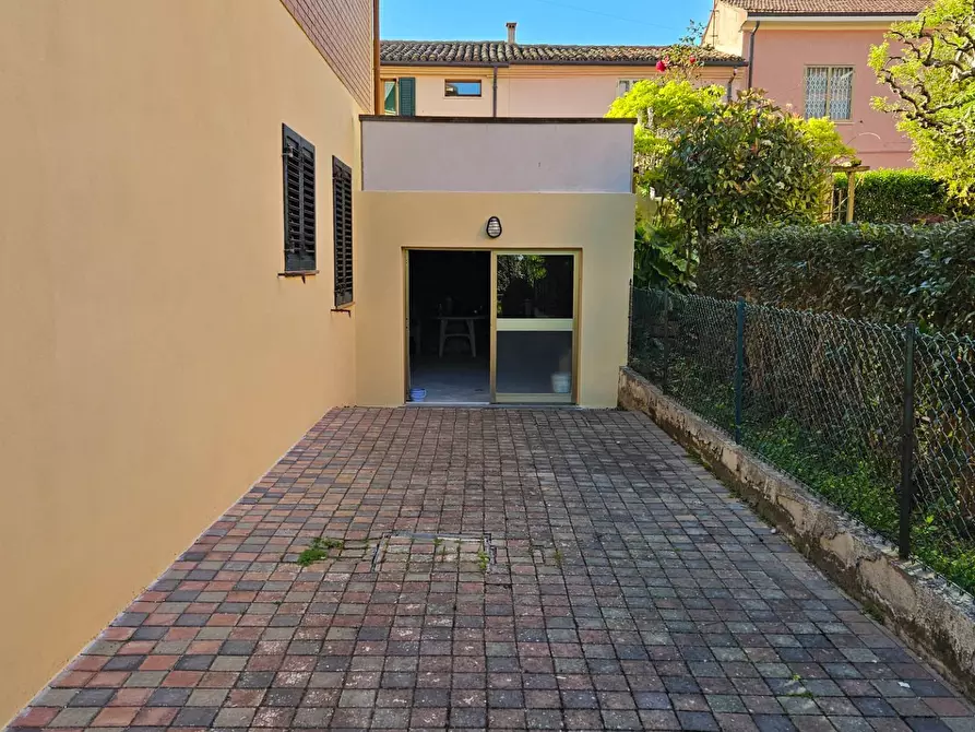 Immagine 10 di Villa in vendita  in Via Dirindella 5 a Fano