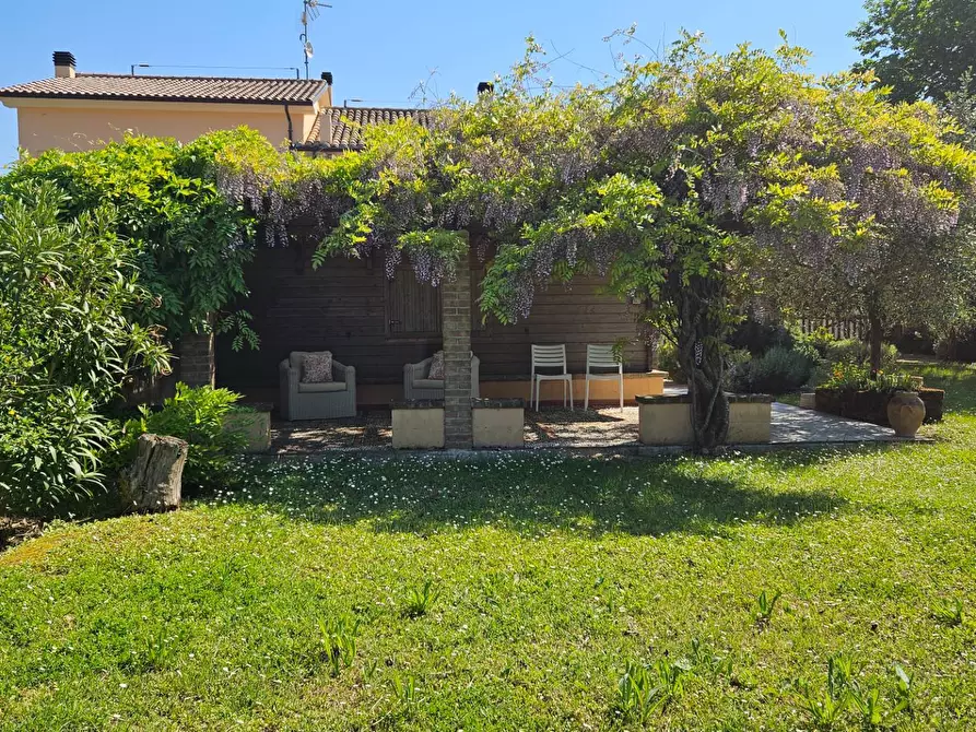 Immagine 23 di Rustico / casale in vendita  in via Salvamaggio 1 a Colli Al Metauro