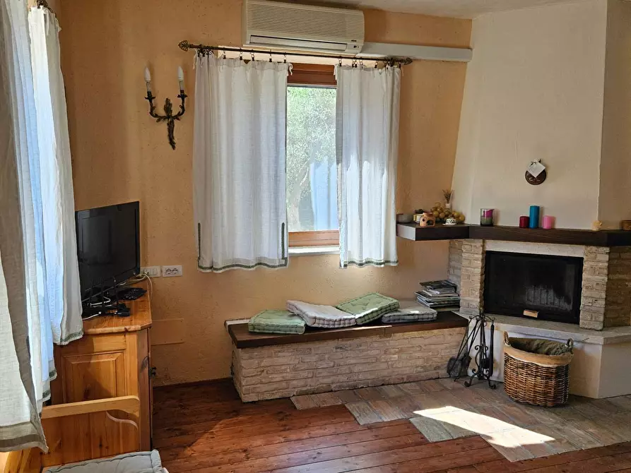 Immagine 35 di Rustico / casale in vendita  in via Salvamaggio 1 a Colli Al Metauro