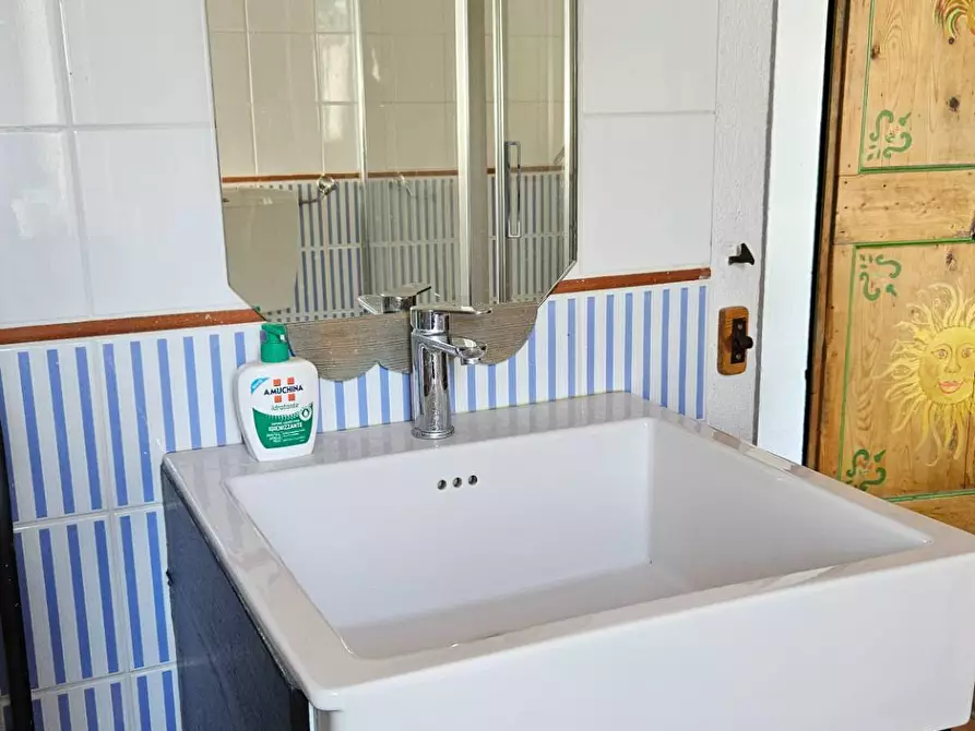 Immagine 59 di Rustico / casale in vendita  in via Salvamaggio 1 a Colli Al Metauro