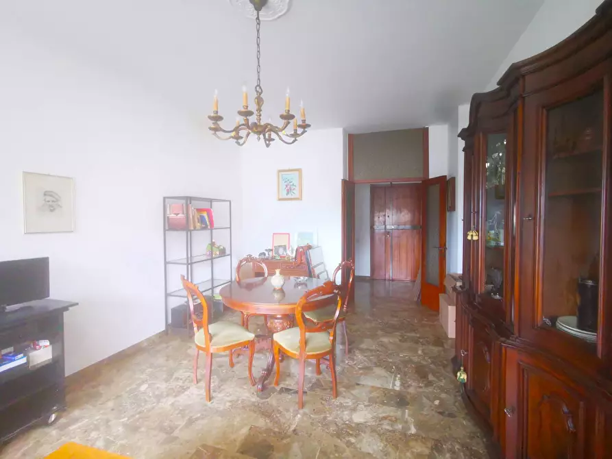 Immagine 3 di Appartamento in vendita  in Via Raffaello Sanzio 10 a Fano