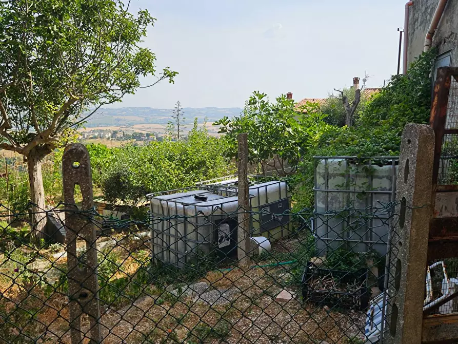 Immagine 2 di Casa semindipendente in vendita  in Via Santa Susanna 1 a Mombaroccio