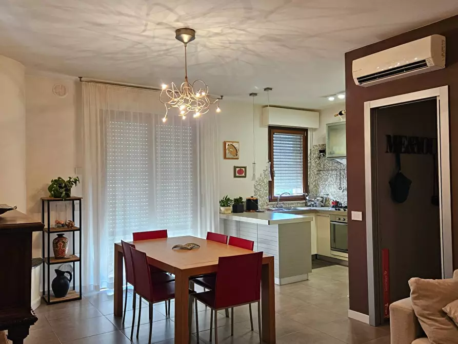 Immagine 2 di Appartamento in vendita  in Via Ungaretti 9 a Colli Al Metauro