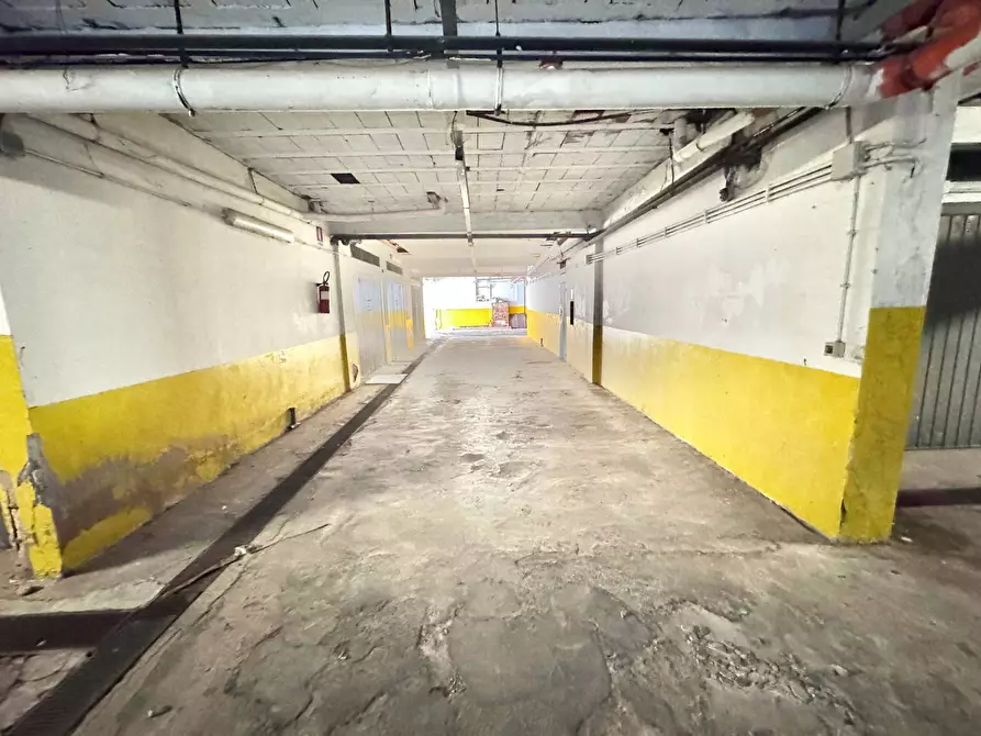 Immagine 7 di Box auto in vendita  in via città di palermo 167 a Bagheria