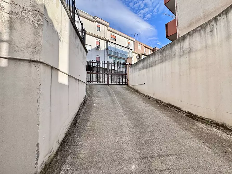 Immagine 6 di Box auto in vendita  in via damiano macaluso a Palermo