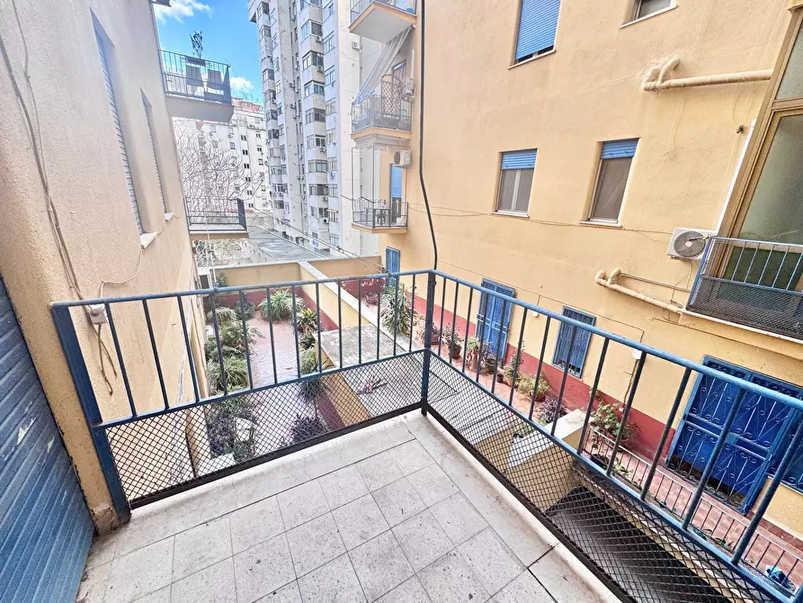 Immagine 8 di Appartamento in vendita  in Via Pindemonte 37 a Palermo