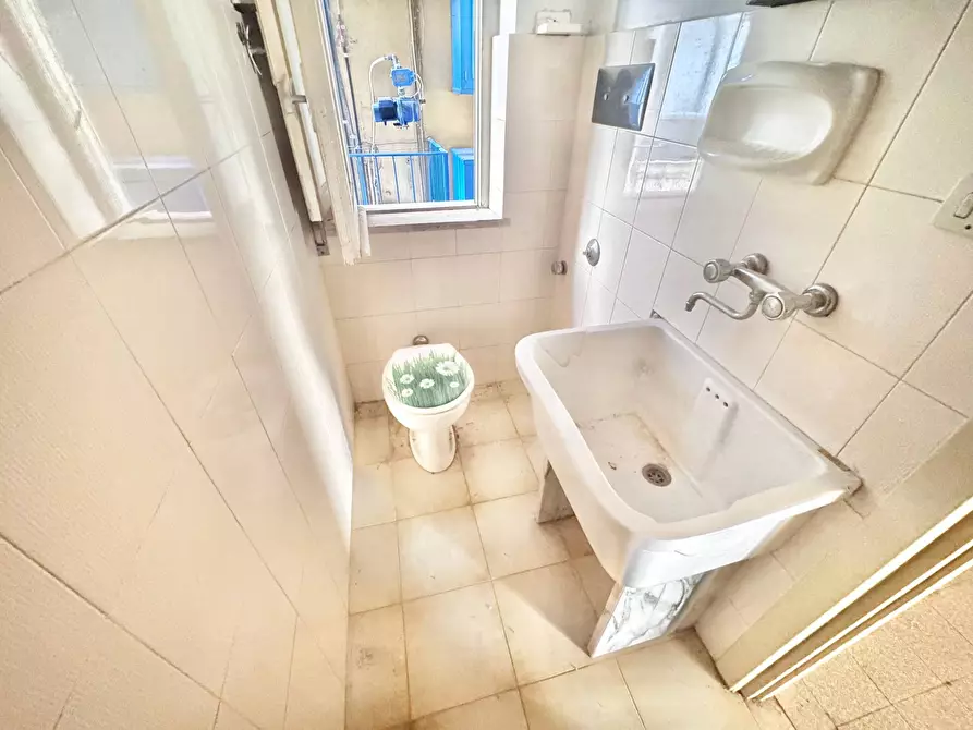 Immagine 20 di Appartamento in vendita  in Via Pindemonte 37 a Palermo