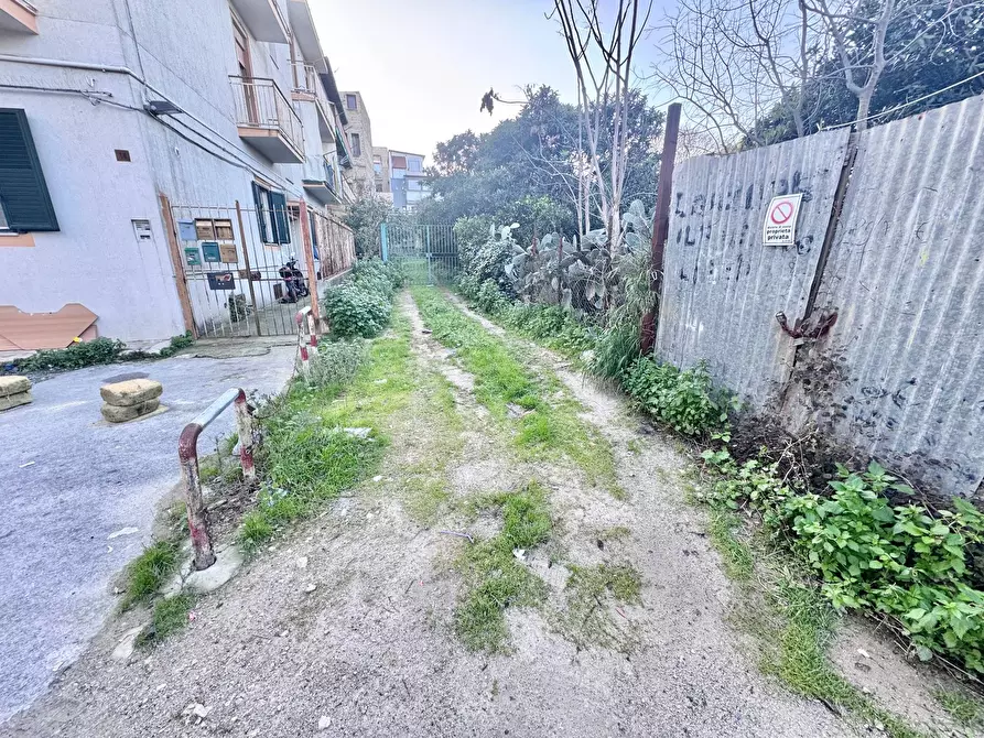 Immagine 4 di Terreno agricolo in vendita  in Via Sibari a Palermo