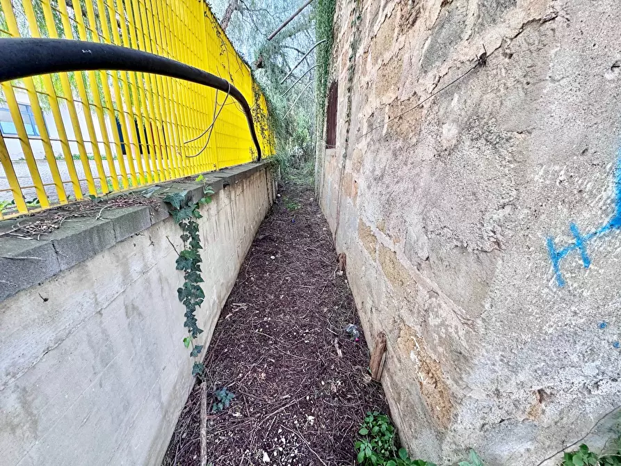 Immagine 10 di Magazzino in vendita  in Via Filippo Brunetto 6 a Palermo