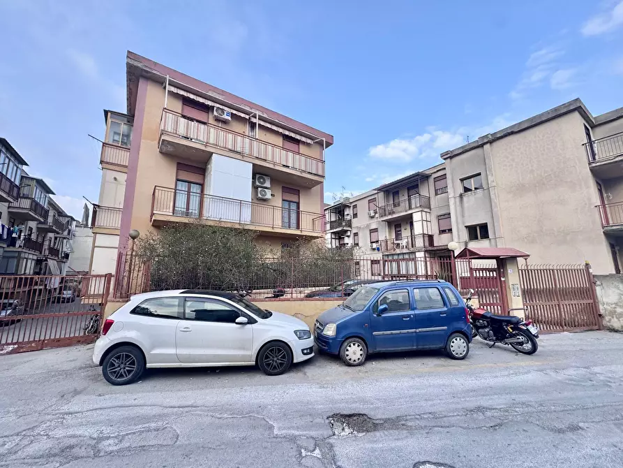 Immagine 1 di Appartamento in vendita  in Via Alfonso Amorelli a Palermo