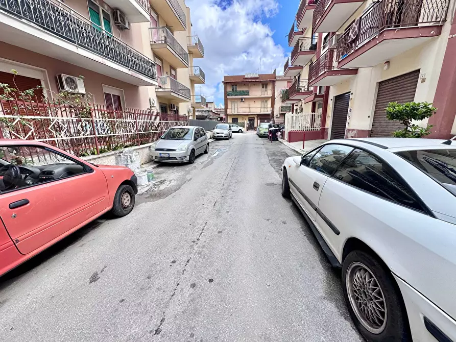 Immagine 10 di Box auto in vendita  in Via Rosolino Colella 7 a Palermo