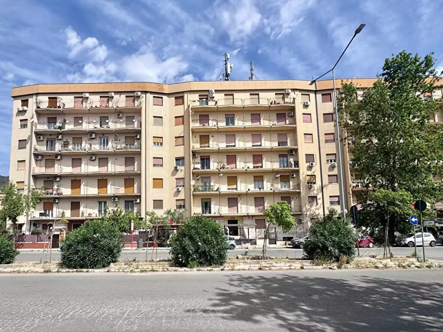 Immagine 1 di Appartamento in vendita  in Viale Michelangelo 1823 a Palermo