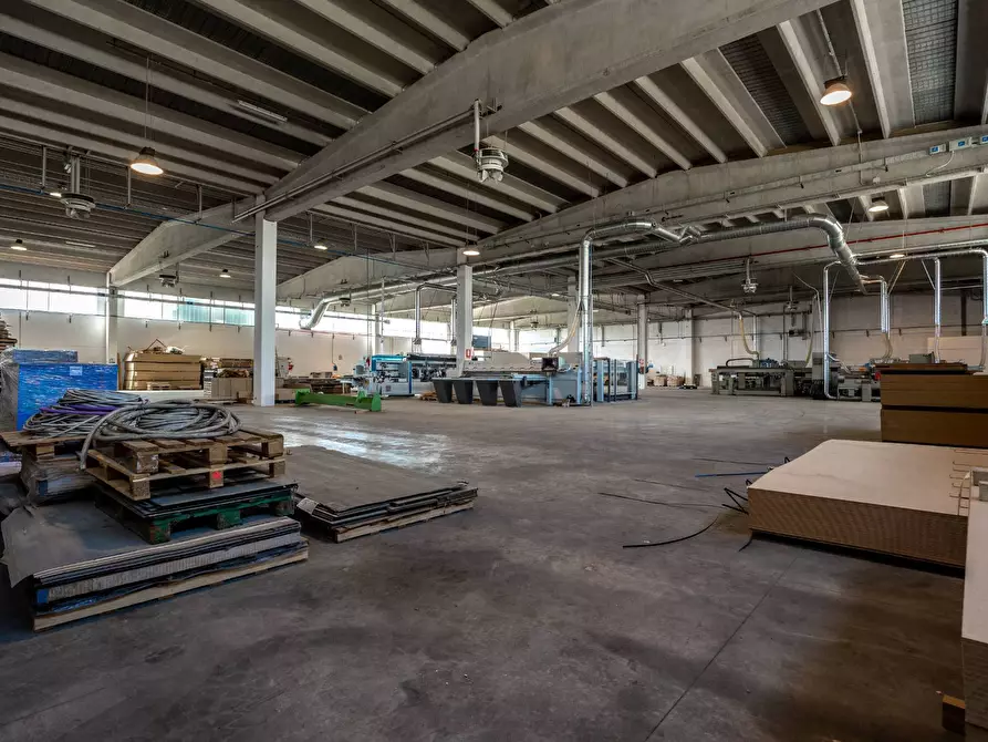 Immagine 30 di Capannone industriale in affitto  in Strada della Maniga a Sommariva Del Bosco