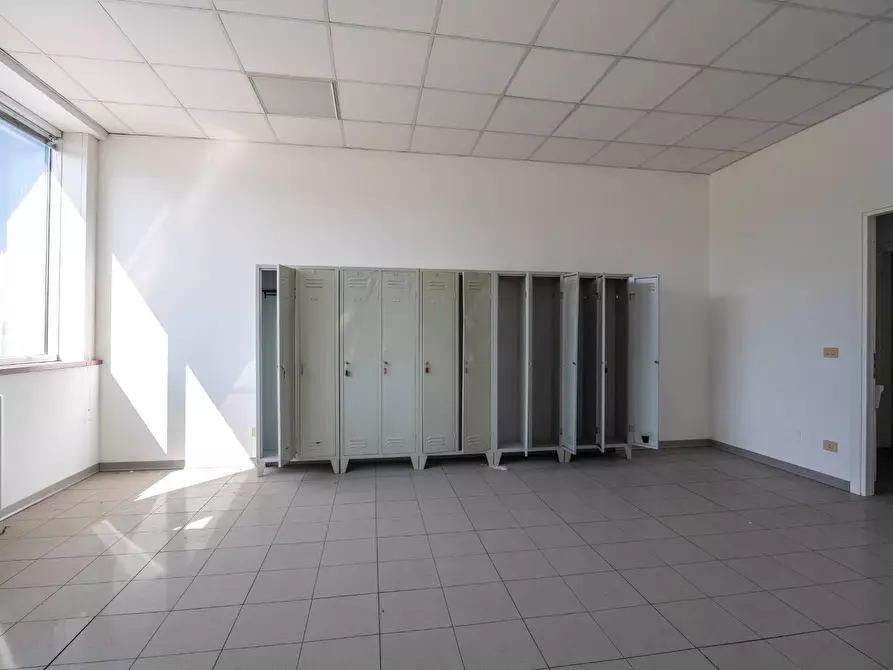 Immagine 31 di Capannone industriale in affitto  in Strada della Maniga a Sommariva Del Bosco