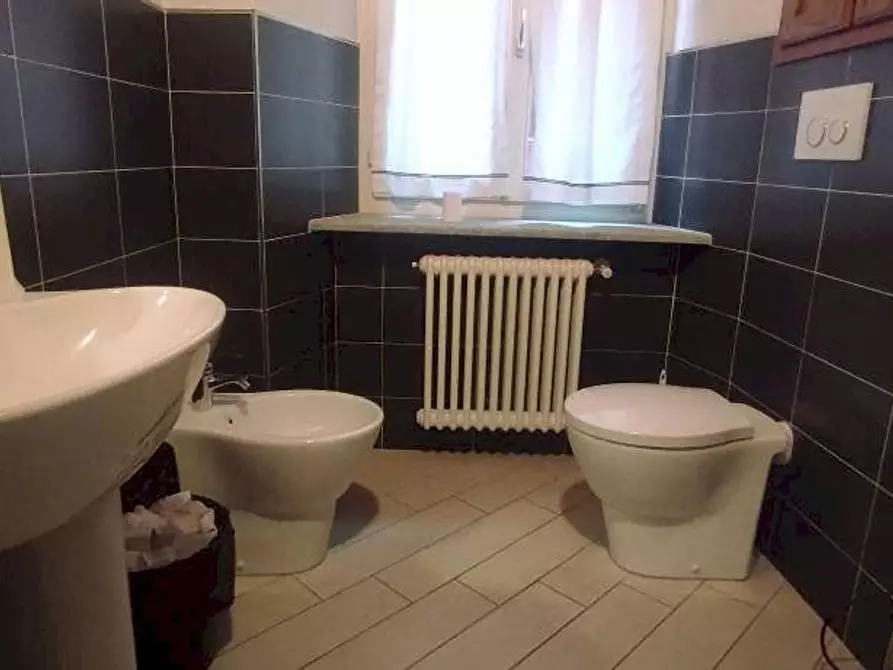 Immagine 28 di Appartamento in vendita  in Torino 11 a Dronero