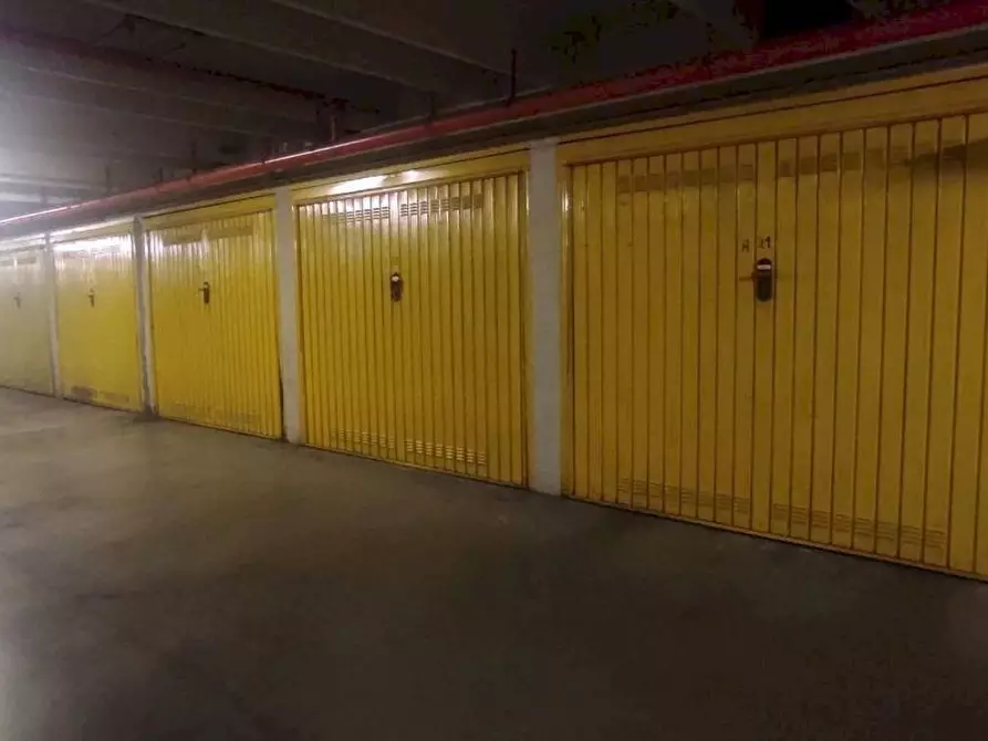 Immagine 2 di Box auto in vendita  in Boves a Cuneo