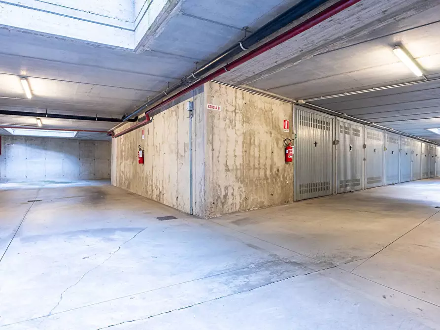 Immagine 3 di Box auto in vendita  in Strada Del Cascinotto 28 a Torino