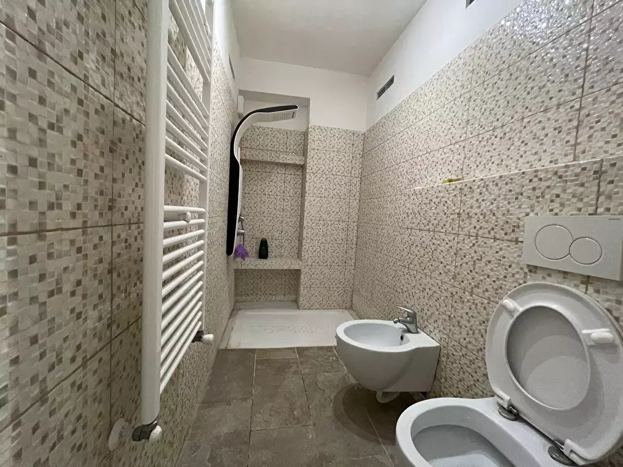 Immagine 8 di Appartamento in vendita  in Strada Comunale Di Cavoretto 70 a Torino