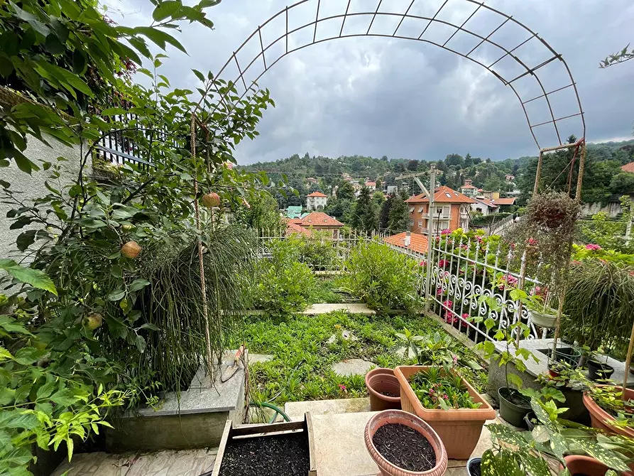 Immagine 16 di Appartamento in vendita  in Strada Comunale Di Cavoretto 70 a Torino