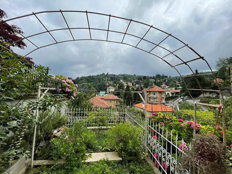 Immagine 18 di Appartamento in vendita  in Strada Comunale Di Cavoretto 70 a Torino