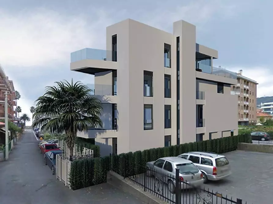 Immagine 2 di Appartamento in vendita  in Viale Giuseppe Mazzini a Andora