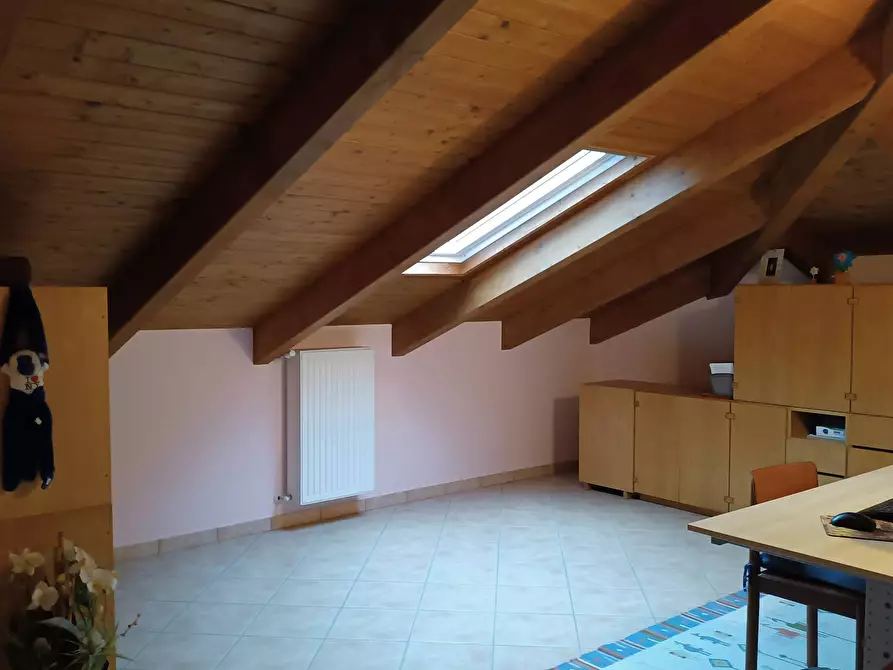 Immagine 19 di Villa in vendita  in Via Verdi 4 a Ala Di Stura