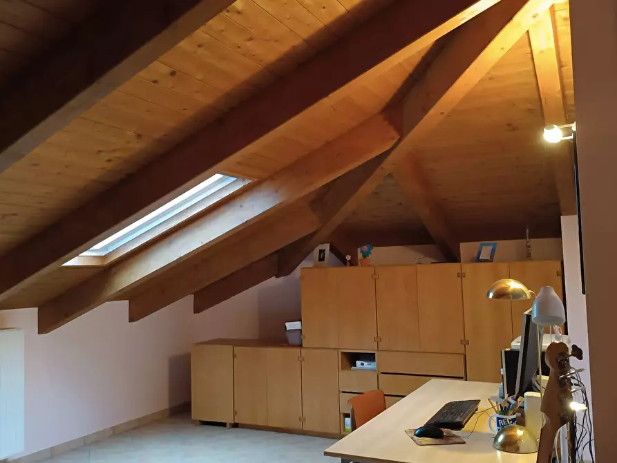 Immagine 20 di Villa in vendita  in Via Verdi 4 a Ala Di Stura