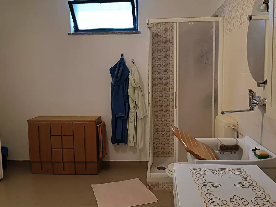 Immagine 27 di Villa in vendita  in Via Verdi 4 a Ala Di Stura