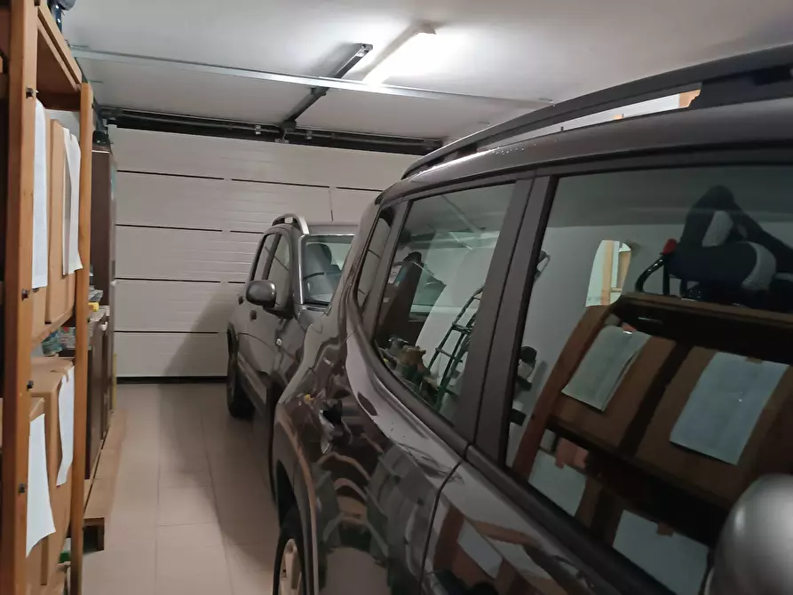 Immagine 30 di Villa in vendita  in Via Verdi 4 a Ala Di Stura