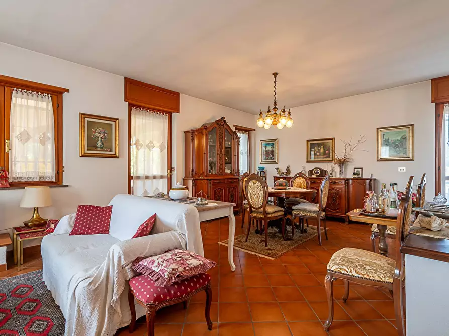 Immagine 11 di Villa in vendita  in Via Villa 14 a Alpignano