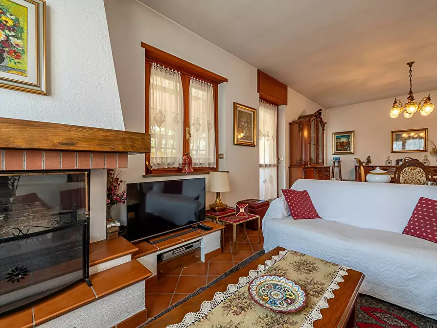 Immagine 16 di Villa in vendita  in Via Villa 14 a Alpignano