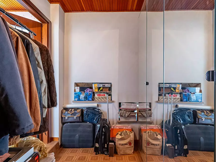 Immagine 37 di Villa in vendita  in Via Villa 14 a Alpignano