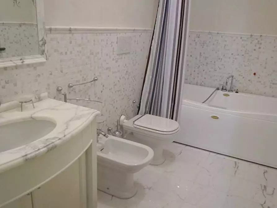 Immagine 23 di Villa in affitto  in Via Matteo Civitali a Forte Dei Marmi