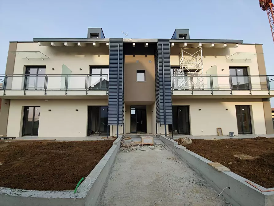 Immagine 30 di Appartamento in vendita  in Viale Europa a San Maurizio Canavese