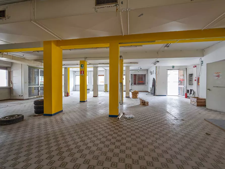 Immagine 5 di Palazzo in affitto  in Via Poliziano a Torino