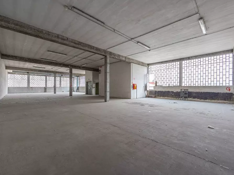 Immagine 11 di Palazzo in affitto  in Via Poliziano a Torino