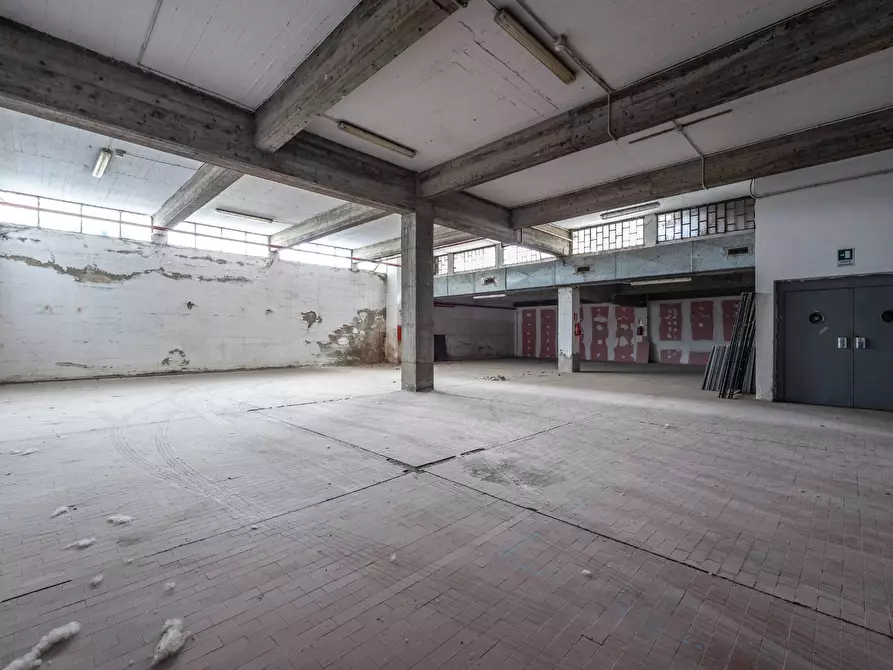 Immagine 16 di Palazzo in affitto  in Via Poliziano a Torino