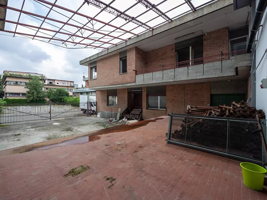 Immagine 18 di Palazzo in affitto  in Via Poliziano a Torino