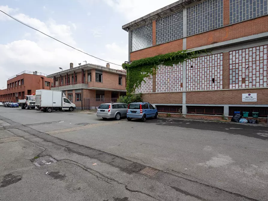 Immagine 3 di Palazzo in affitto  in Via Poliziano a Torino