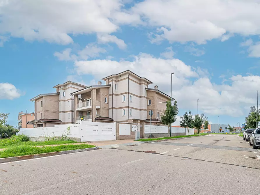 Immagine 1 di Box auto in vendita  in Via Rita Levi Montalcini 4 a Almese