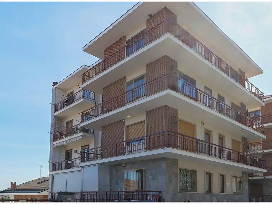 Immagine 1 di Appartamento in vendita  in VIA MONTE BIANCO 18 a Rivoli