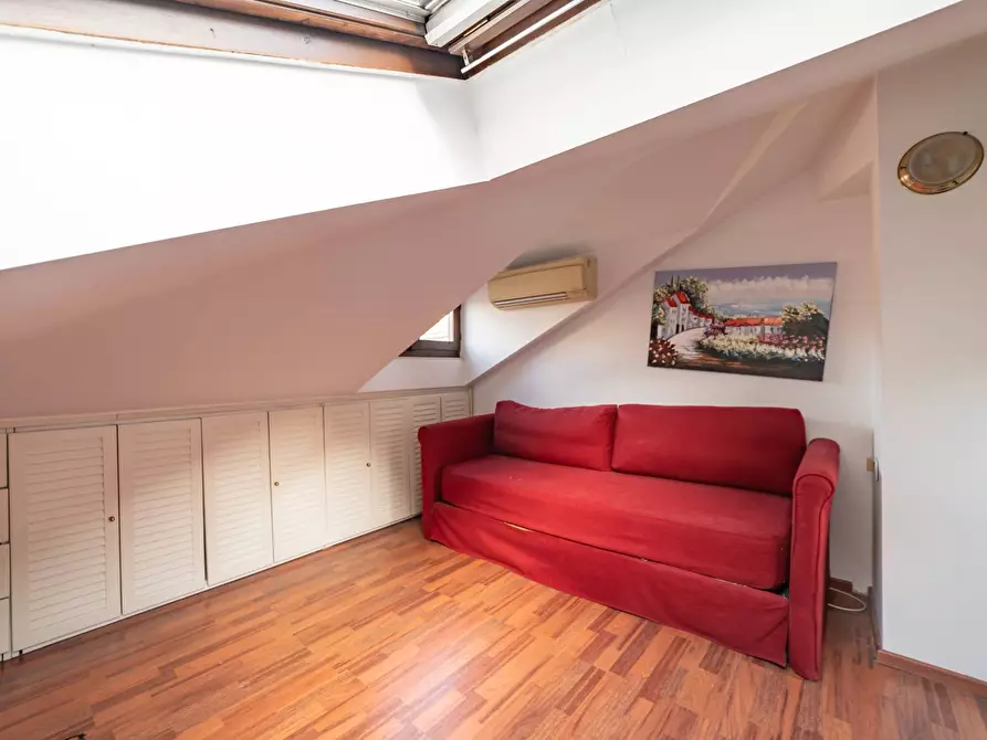 Immagine 21 di Villa in affitto  in Via Francesco Reina 27 a Milano