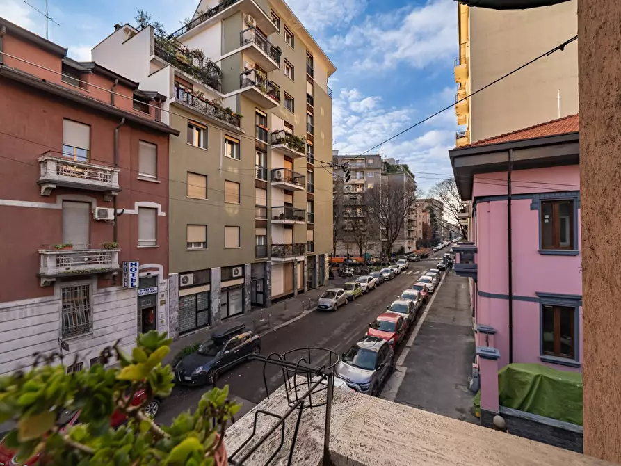 Immagine 2 di Villa in affitto  in Via Francesco Reina 27 a Milano