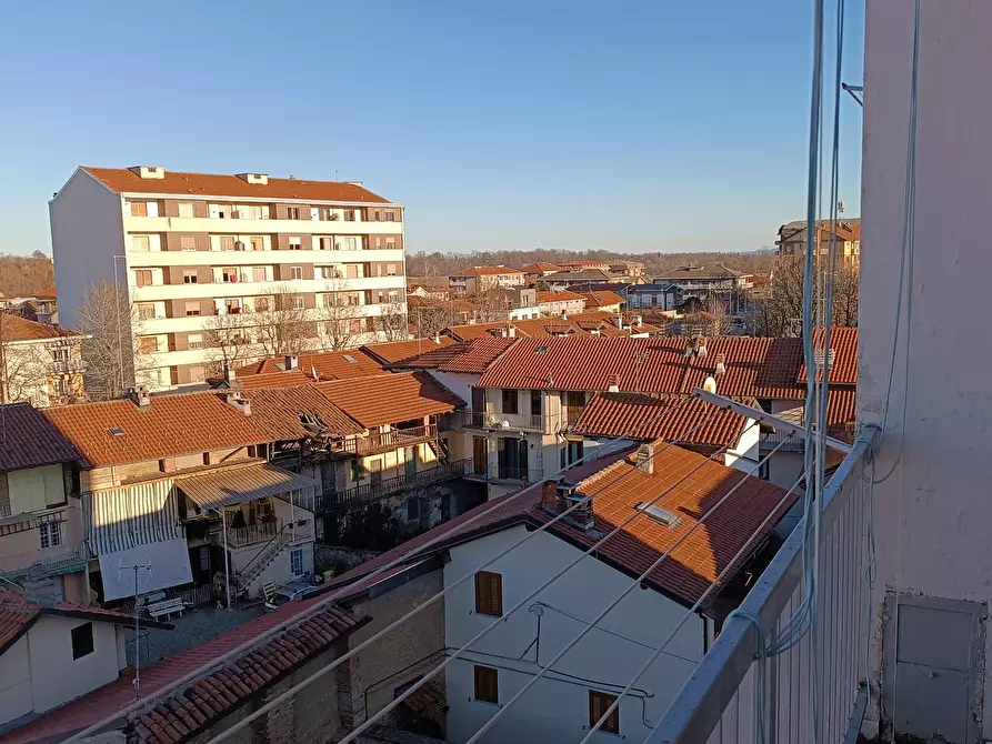 Immagine 13 di Appartamento in vendita  in VIA MONTEBELLO 20 a Ala Di Stura