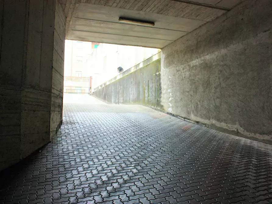 Immagine 4 di Box auto in vendita  in Via Don Giovanni Bosco 55 a Torino